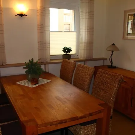 דירה Grosse Komfortable In Dessau-Rosslau