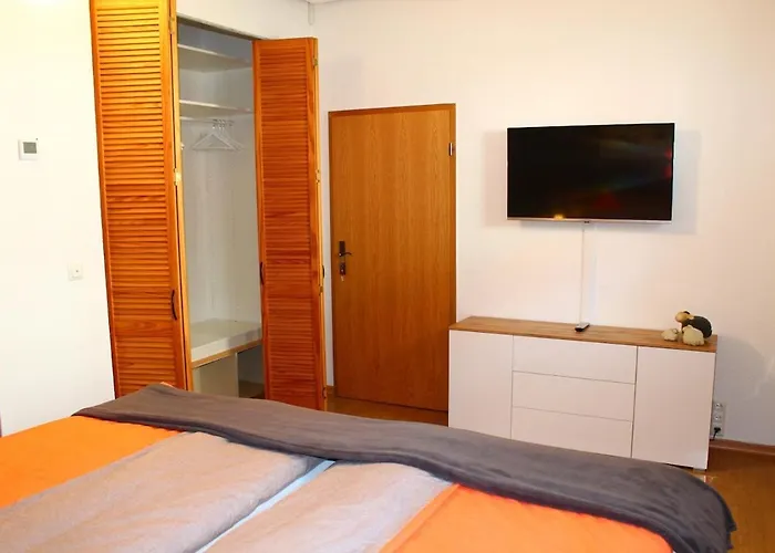 Grosse Komfortable In * Dessau-Rosslau