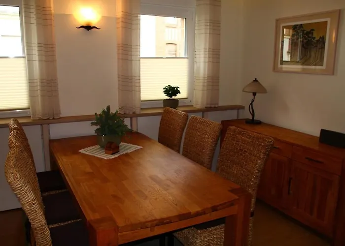 Lägenhet Grosse Komfortable In Dessau-Rosslau